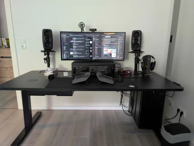Omarchy workstation